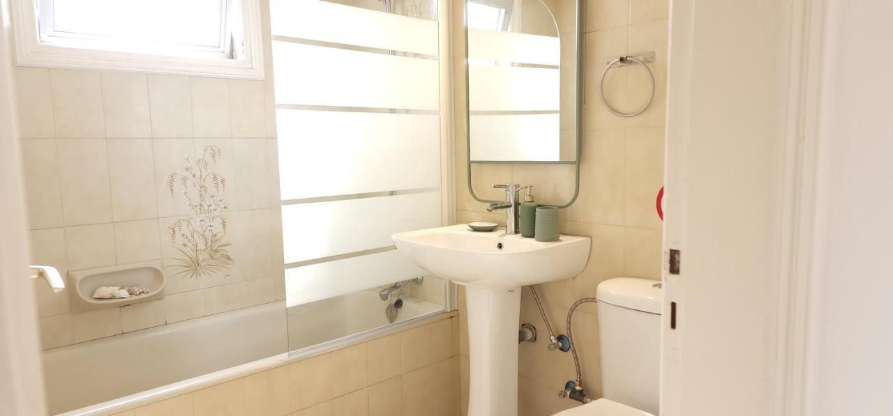 Capri Sea View One Bedroom لارنكا المظهر الخارجي الصورة
