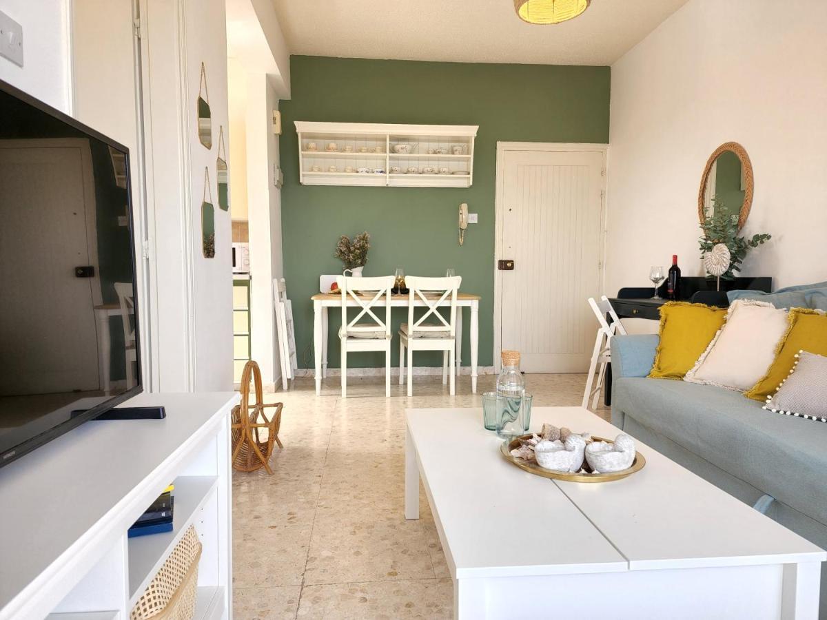 Capri Sea View One Bedroom لارنكا المظهر الخارجي الصورة