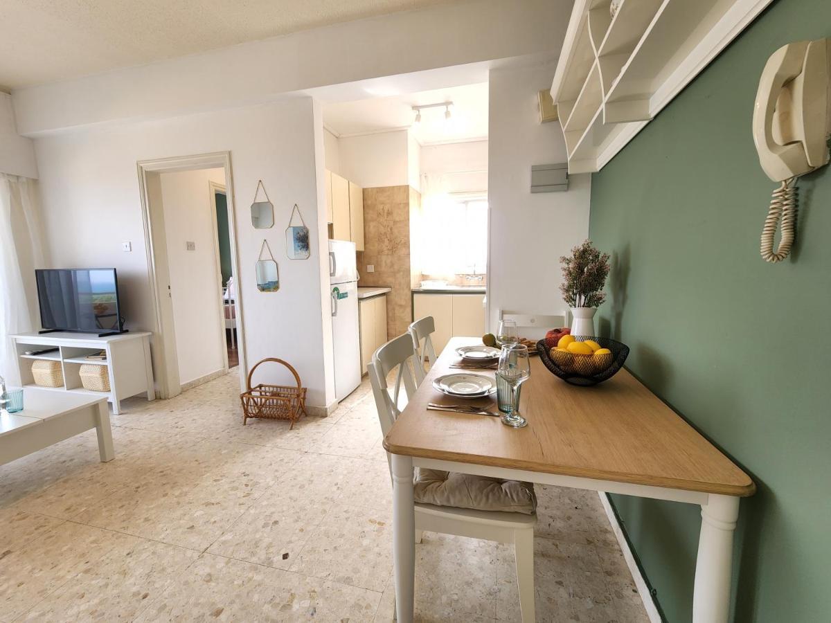Capri Sea View One Bedroom لارنكا المظهر الخارجي الصورة